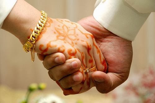 Busty And Natural Muslim life partner